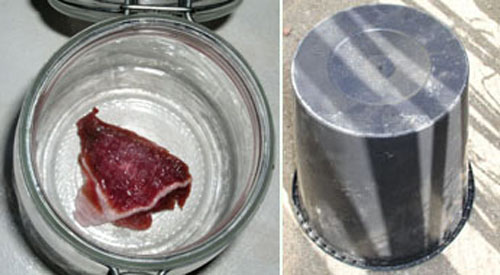 Viande dans un bocal et un cache pot.